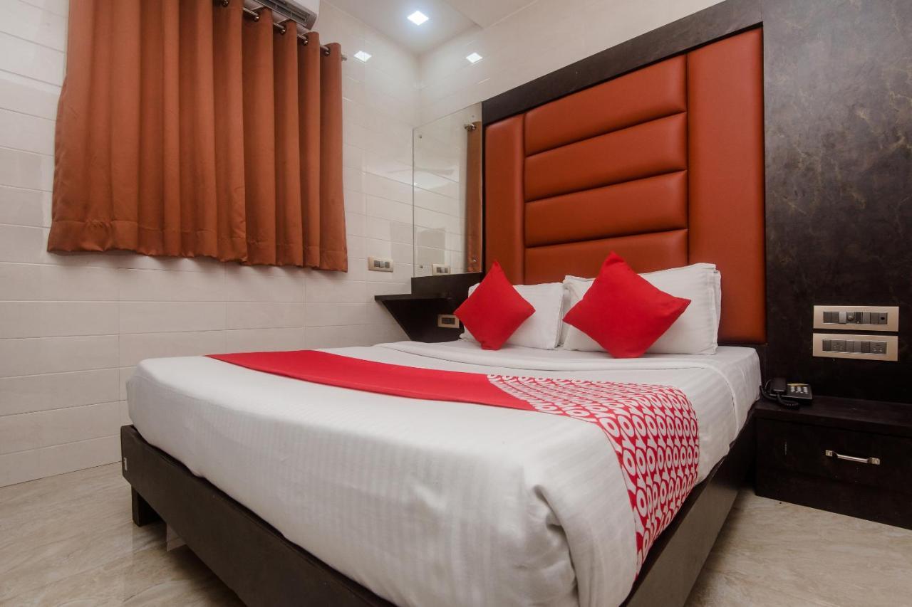 Vaccinated Staff - Oyo 22055 Dadar Residency Ξενοδοχείο Βομβάη Εξωτερικό φωτογραφία